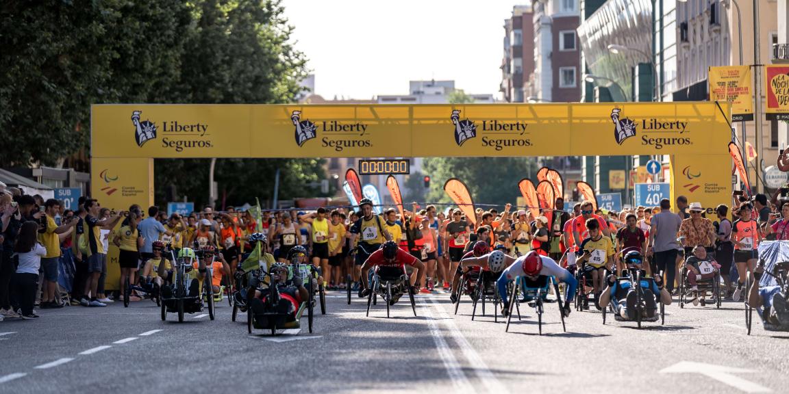 Salida de corredores de Carrera Liberty 2022